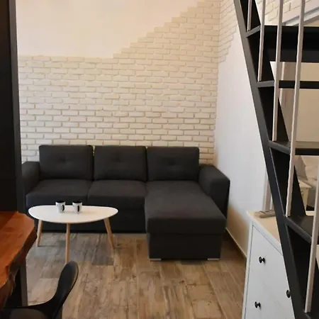Amazing Traditional 3 Bd Stone House In Apartamento *