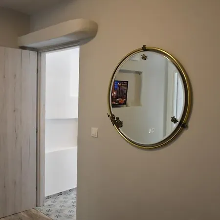 Amazing Traditional 3 Bd Stone House In Apartamento *