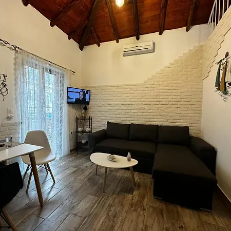 Amazing Traditional 3 Bd Stone House In * Skiathos