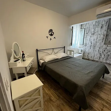 Amazing Traditional 3 Bd Stone House In *