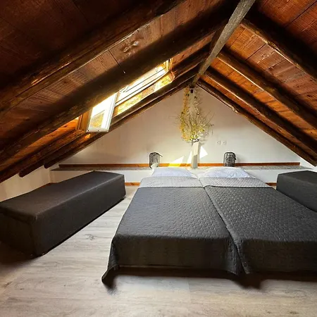 Apartamento Amazing Traditional 3 Bd Stone House In *