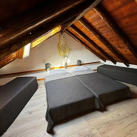 Amazing Traditional 3 Bd Stone House In Apartamento *